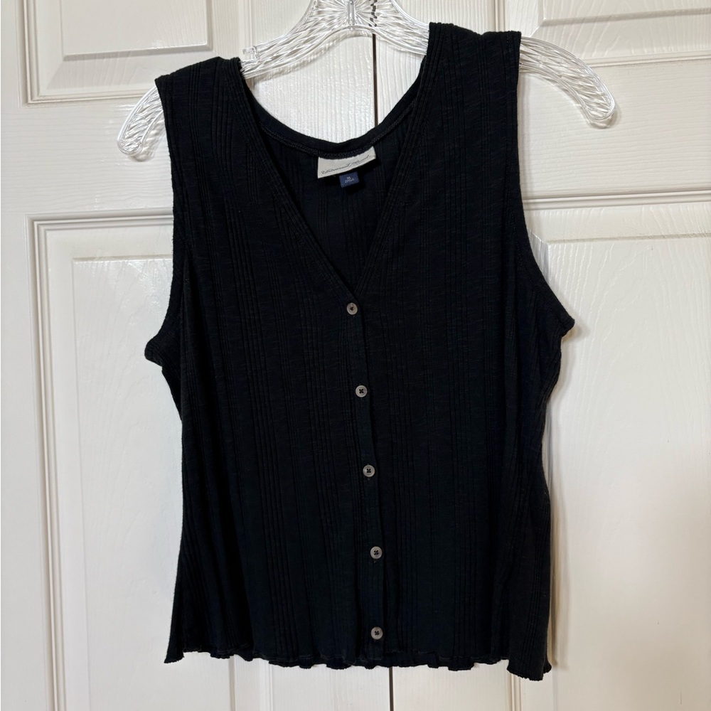 Universal Thread Black Ribbed V-Neck Blouse